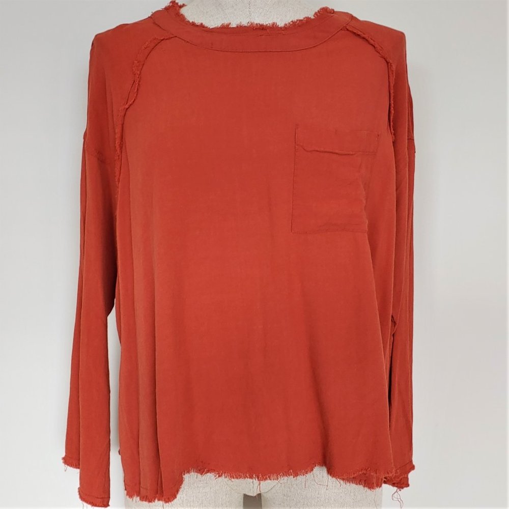 Umgee Oversized Linen Raw Edge Long Sleeve Blouse